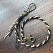 Chainette portefeuille tressé avec laniere cuir 50cm