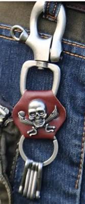 Porte clef lanière cuir skull  et 4 mousquetons
