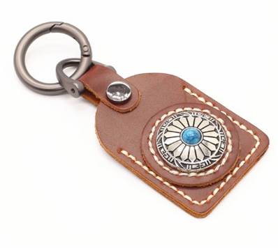 porte clef cuir avec perle bleue